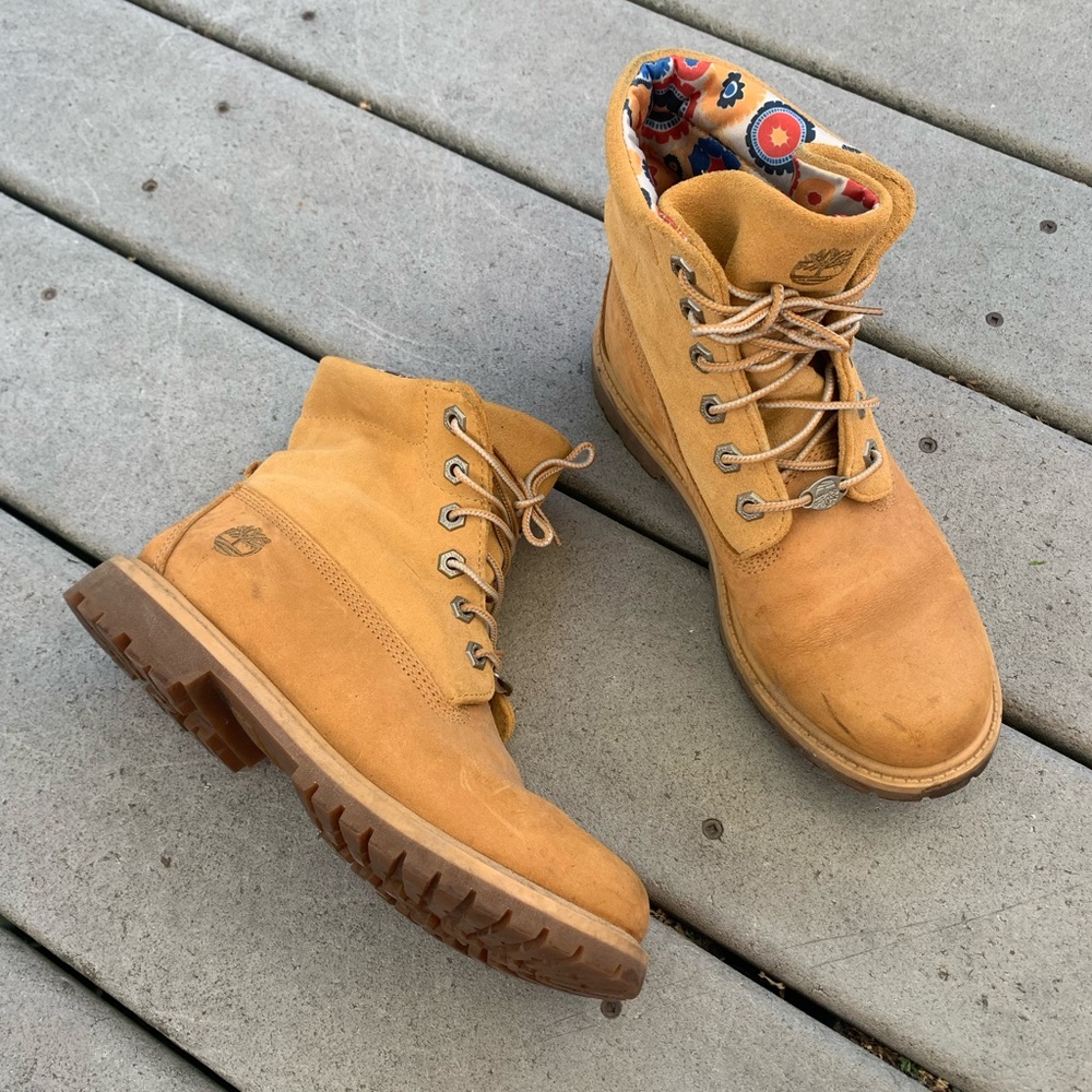 Classic Timberland Lace Up Combat Boots W Floral Interior